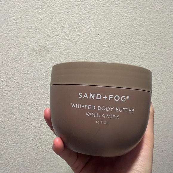 Sand & Fog Other - Sand + Fog WHIPPED BODY BUTTER VANILLA MUSK
16.9 OZ